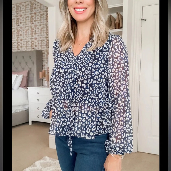 VICI Blue leopard drawstring waist along sleeve v neck with button TOP size XL - Picture 12 of 12